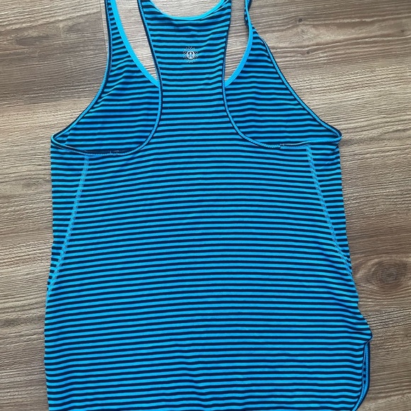 Lululemon Razorback Blue Striped Tank Top Rare Sea Wheeze Size 8 - Picture 5 of 7